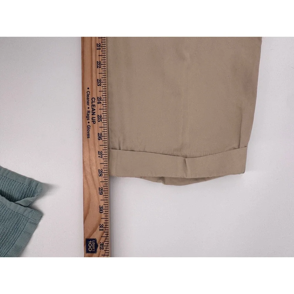 Polo Ralph Lauren Men's Khaki Pleated Chino Pants‎ Size 38x34 Spot on front see